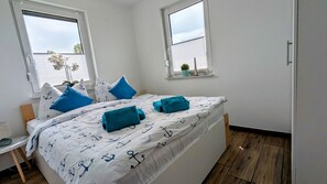 1 bedroom, WiFi, bed sheets