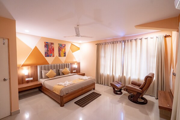 3 bedrooms, iron/ironing board, Internet, bed sheets - Lost Paradise 3bhk Villa (Vagator)