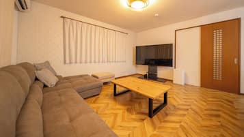 Comfort Condo, Non Smoking | Living area
