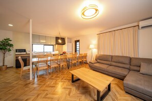 Comfort Condo, Non Smoking | Living area