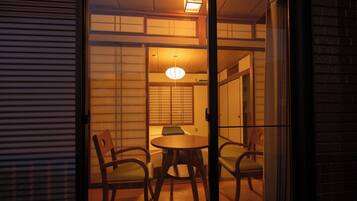 Comfort Condo, Non Smoking | Iron/ironing board, free WiFi