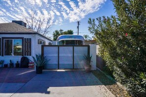 Property grounds - Airstream  Close to DT PHX  Fully Loaded (Phoenix)