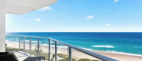 Luxury Apartment, Ocean View, Beachfront | Balcony