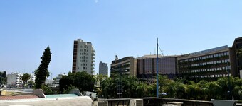 157 LIM - Stay Sunsea Studio