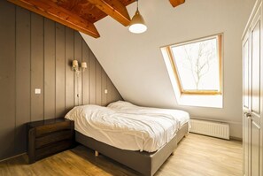 2 bedrooms, free WiFi