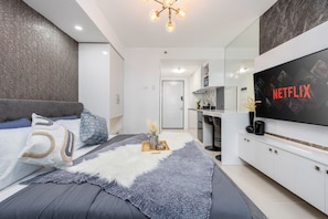 1 habitación, tabla de planchar con plancha, wifi gratis y ropa de cama 