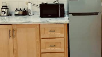 Microwave, oven, stovetop