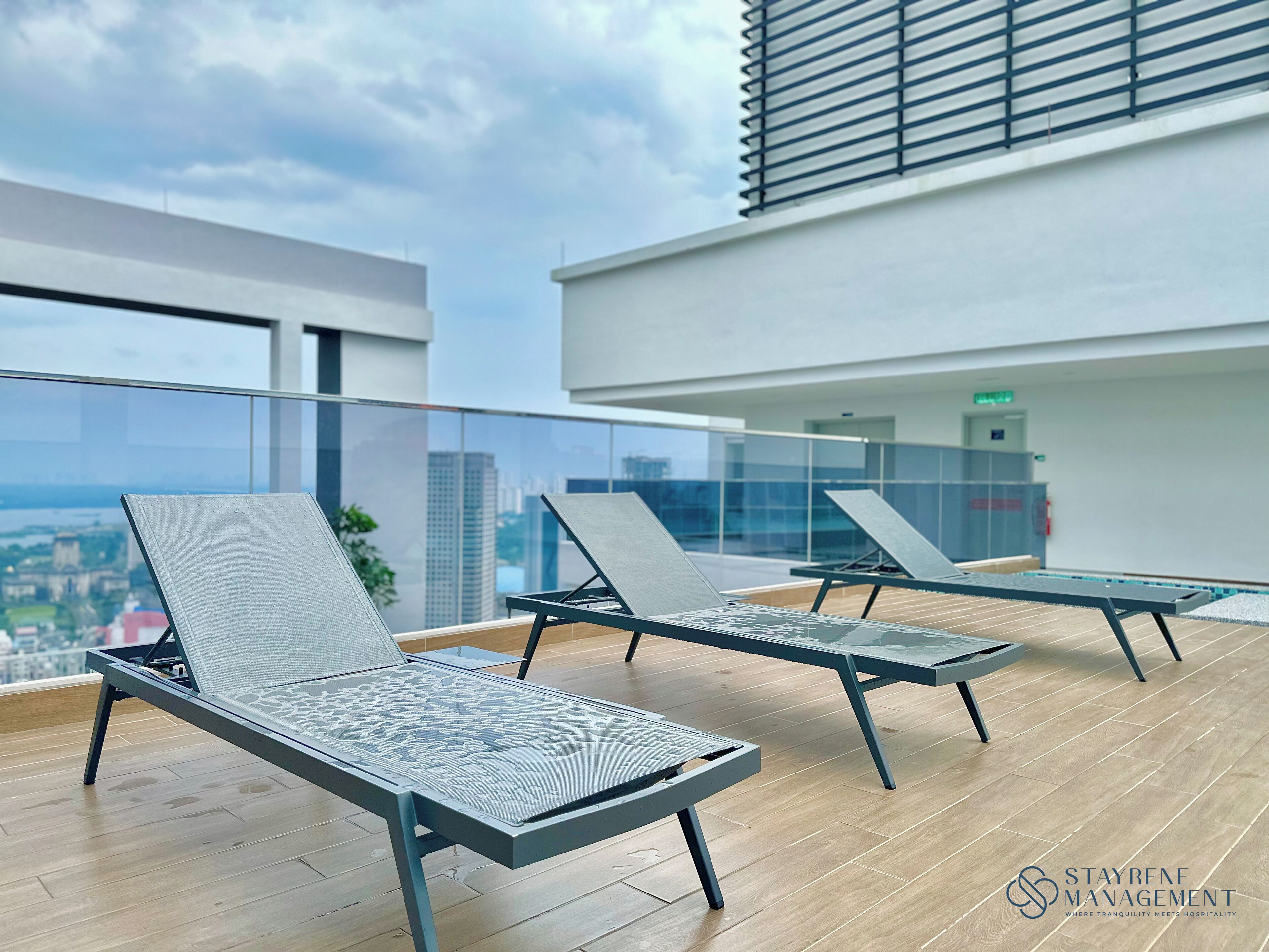 Kolam renang terbuka 