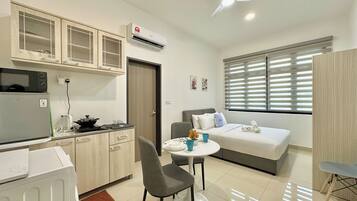 Setrika/meja setrika dan Wi-Fi gratis