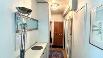 Apartment, 1 Bedroom, Accessible, Balcony | Interior