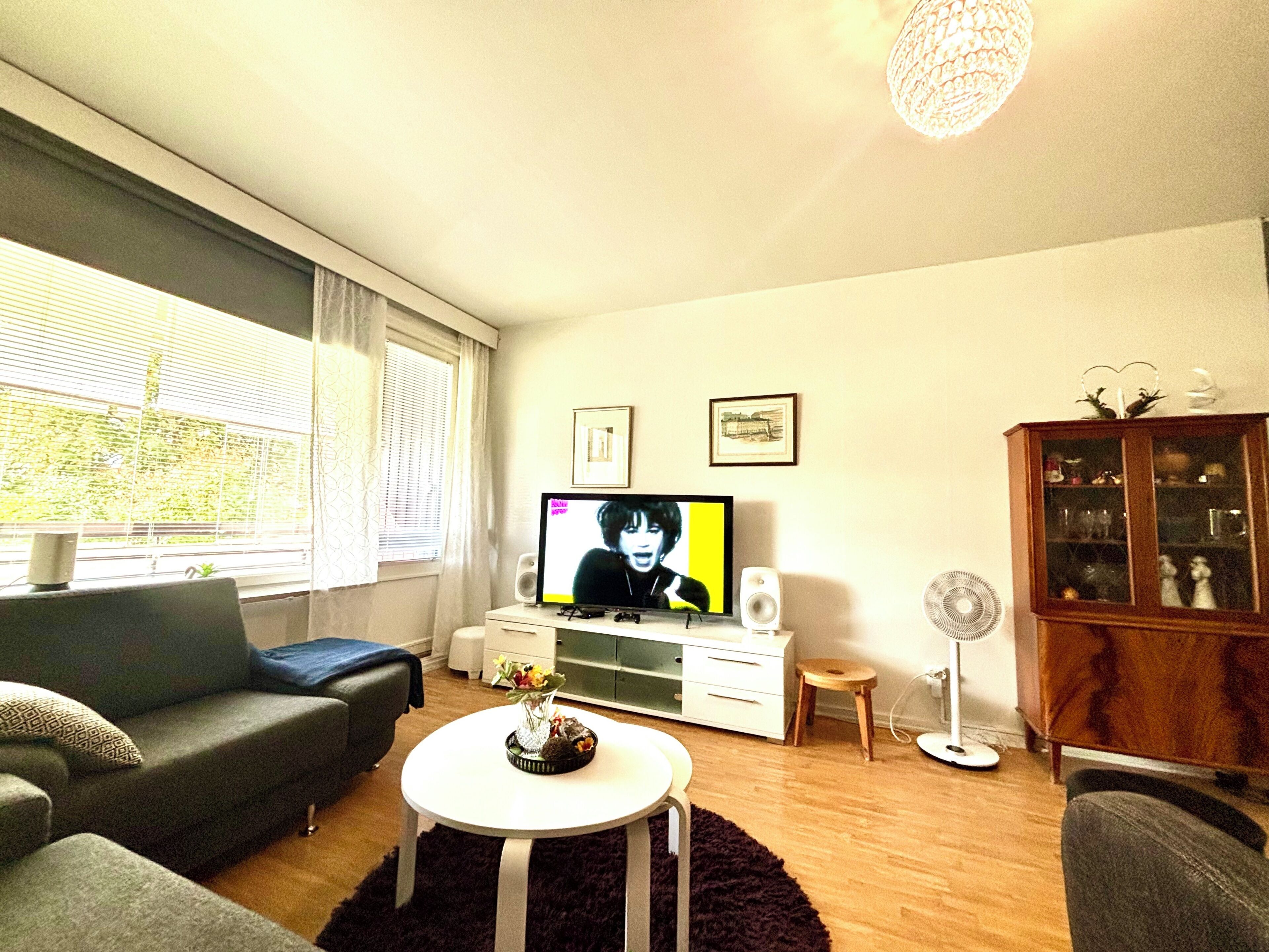 Apartment, 1 Bedroom, Accessible, Balcony | Living room