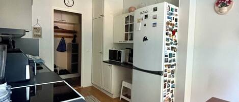 Apartment, 1 Bedroom, Accessible, Balcony | Interior
