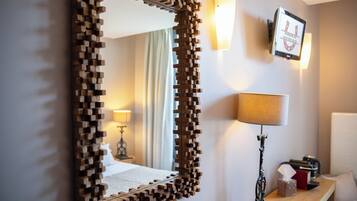 Coffres-forts dans les chambres, bureau