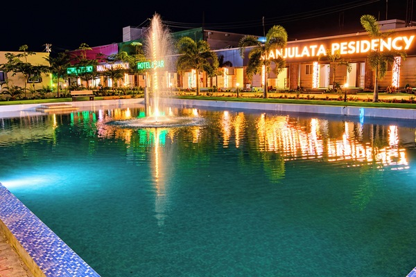 Kolam renang outdoor