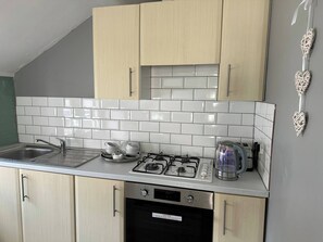 Fridge, oven, stovetop, toaster