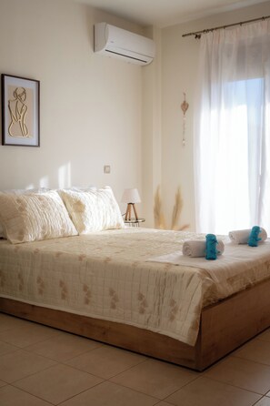 3 bedrooms, iron/ironing board, free WiFi, bed sheets