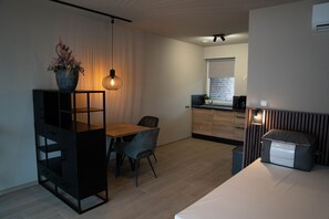 1 habitación, wifi gratis y ropa de cama
