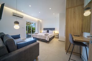 3 chambres, fer et planche à repasser, Wi-Fi gratuit, draps fournis