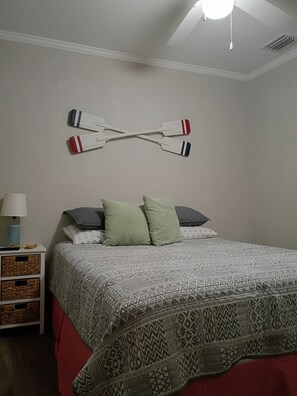 2 bedrooms, iron/ironing board, free WiFi, bed sheets