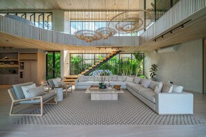 Villa luxueuse, vue sur la piscine | Salle de séjour