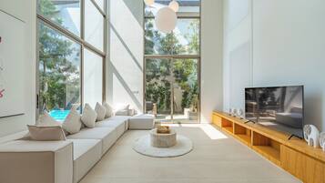 Villa, Patio | Living area