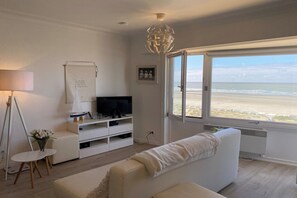 Smart TV - Sea-view apartment in Nieuwpoort (NIEUWPOORT)