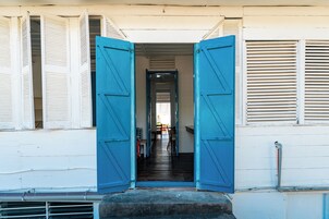 Villa | Sistema de insonorización y wifi gratis