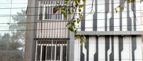 Bagian depan properti