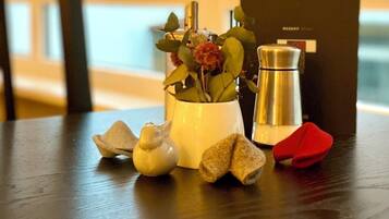 Buffet breakfast on weekdays (EUR 10 per person)