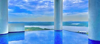 Encorp Marina Puteri Harbour by Stayrene