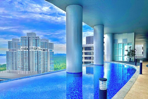 Encorp Marina Puteri Harbour by Stayrene