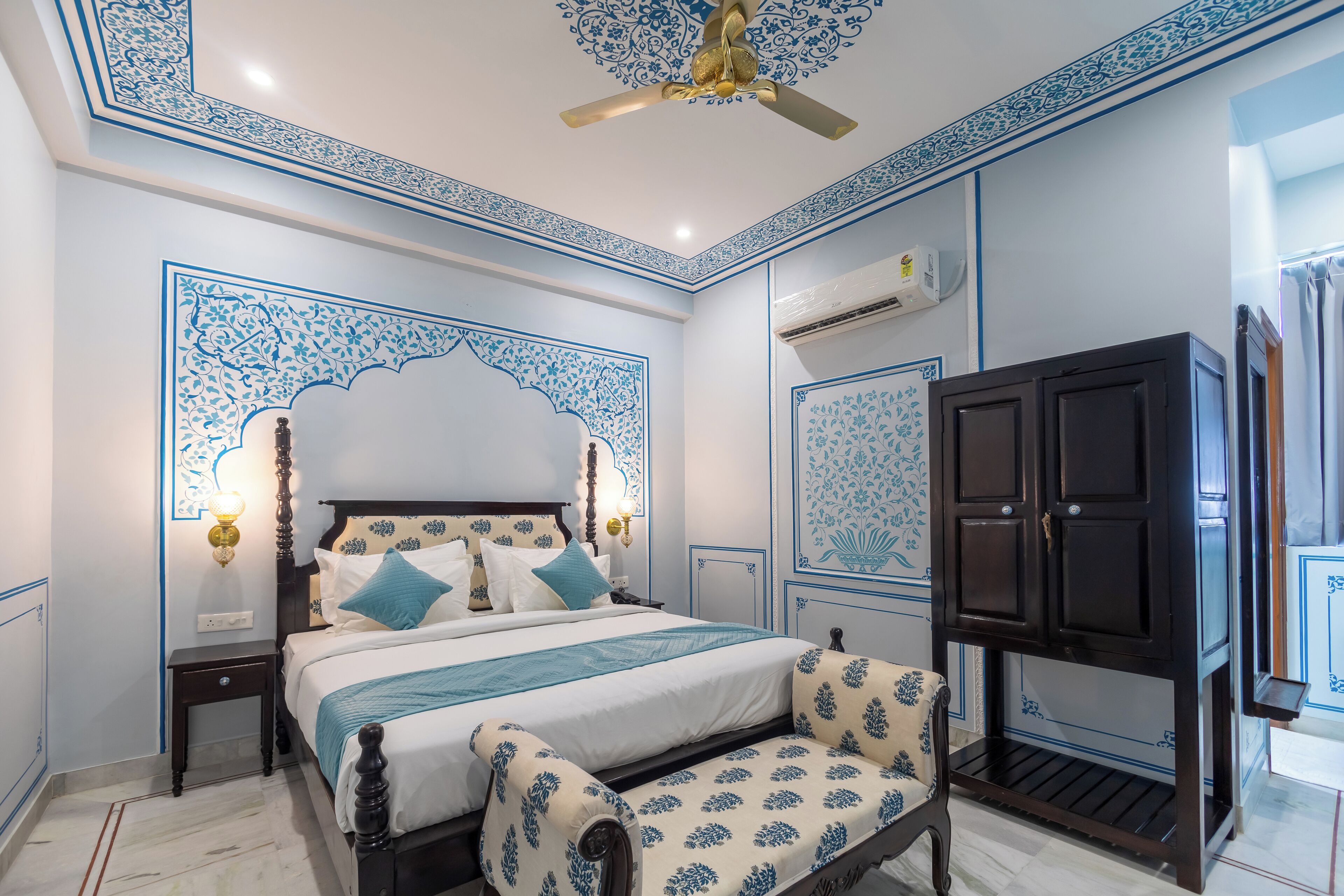 Superior-Zimmer | Schreibtisch, kostenloses WLAN