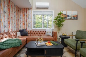 Smart TV, fireplace, table tennis, books