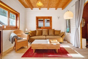 TV, fireplace, stereo - Holiday Home 'Reiher' with Shared Terrace, Communal Garden and Wi-Fi (Lychen)