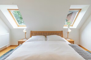 2 bedrooms, iron/ironing board, travel crib, free WiFi