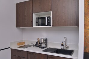 Microwave, stovetop