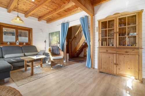 Ferienhaus 'Wildgans' mit gemeinsamer Terrasse, Gemeinschaftsgarten und WLAN