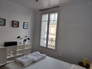 2 sovrum, strykjärn/strykbräda, wi-fi och sängkläder