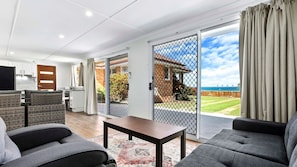 Smart TV, video library