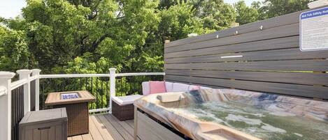 Bain à remous extérieur