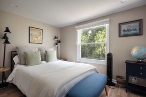 3 bedrooms, iron/ironing board, free WiFi, bed sheets - Riverview Retreat - Pool, Hot Tub, and Mtn Views! (Harpers Ferry)