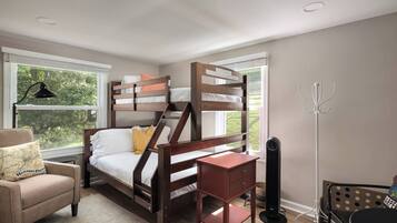 3 Schlafzimmer, Bügeleisen/Bügelbrett, kostenloses WLAN, Bettwäsche