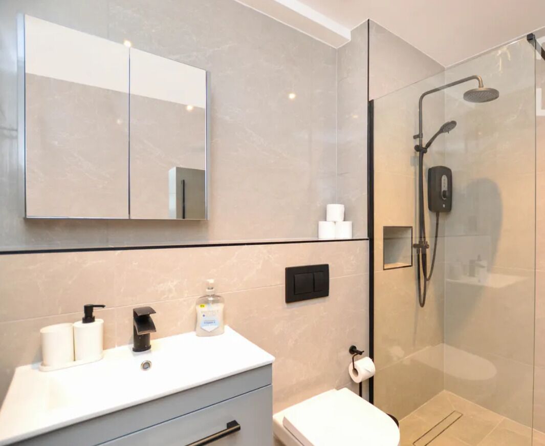 Towels, toilet paper
