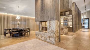 House, 3 Bedrooms, Private Pool | Dining room