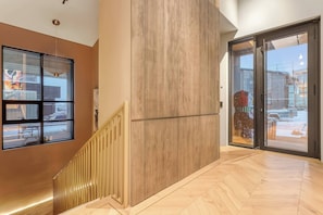House, 3 Bedrooms, Private Pool | Interior - Nordic Retreat by the Water Hot Tubs & Northern Lights (Garðabær)
