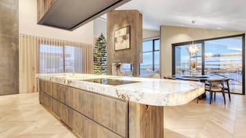 House, 3 Bedrooms, Private Pool | Interior