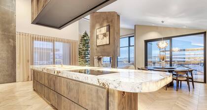 Glamorous & Stylish Getaway!