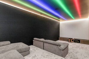 House, 3 Bedrooms, Private Pool | Interior