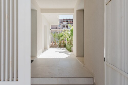 GC Luxury Apartments & Spa 'Deluxe Apartment' with Wi-Fi and Air Conditioning