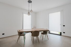 Dining - GC Luxury Apartments & Spa 'Deluxe Apartment' with Wi-Fi and Air Conditioning (Santa Margherita di Belice)